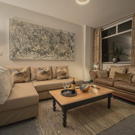 Barnston House - Heswall - Spacious Homely Holiday Home By Rework Accommodation מראה חיצוני תמונה