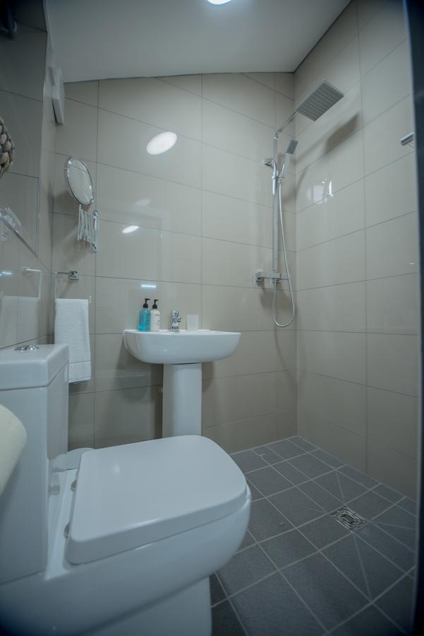 Barnston House - Heswall - Spacious Homely Holiday Home By Rework Accommodation מראה חיצוני תמונה